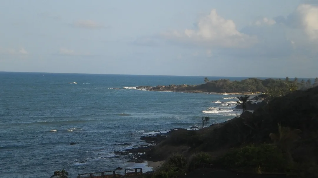 Mar e costa da Enseada dos Corais, no Cabo de Santo Agostinho (PE)
