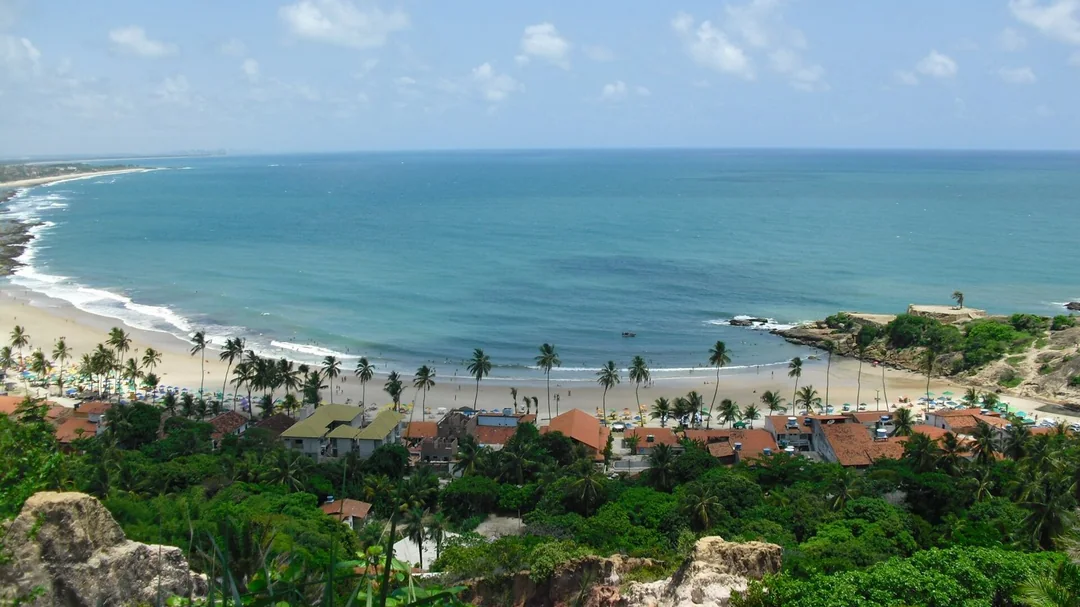 Vista do alto da enseada de Gaibu, no Cabo de Santo Agostinho (PE)