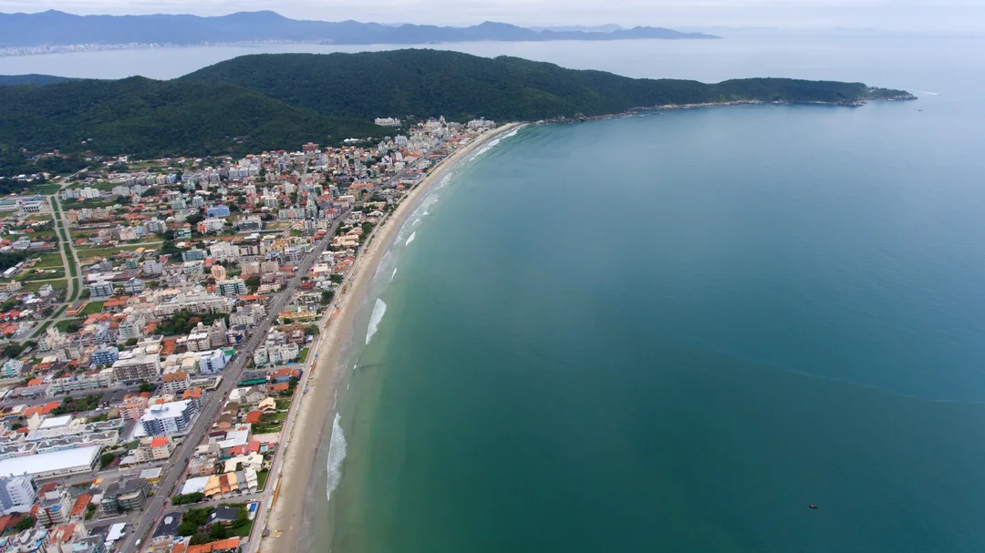 Vista de Bombas, em Bombinhas (SC)